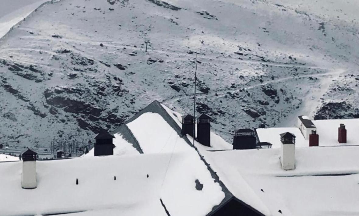 Sierra Nevada Los Alayos Estacion De Esqui Exteriér fotografie